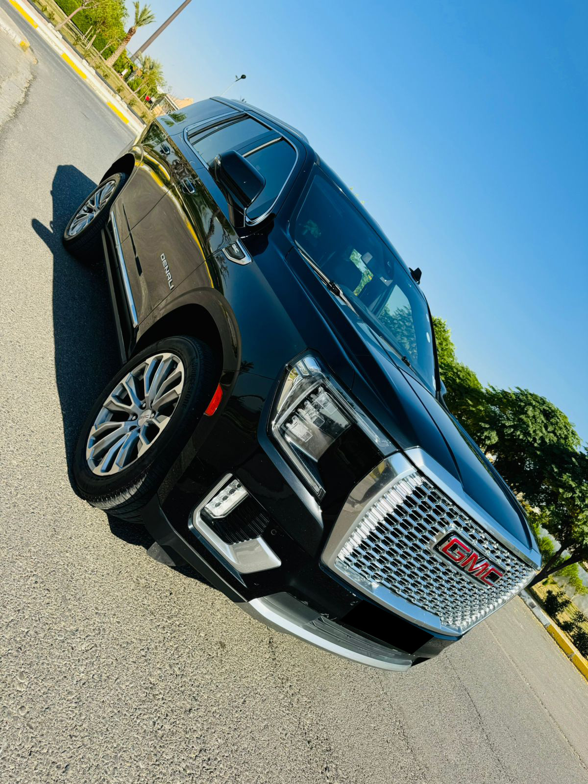 SUV